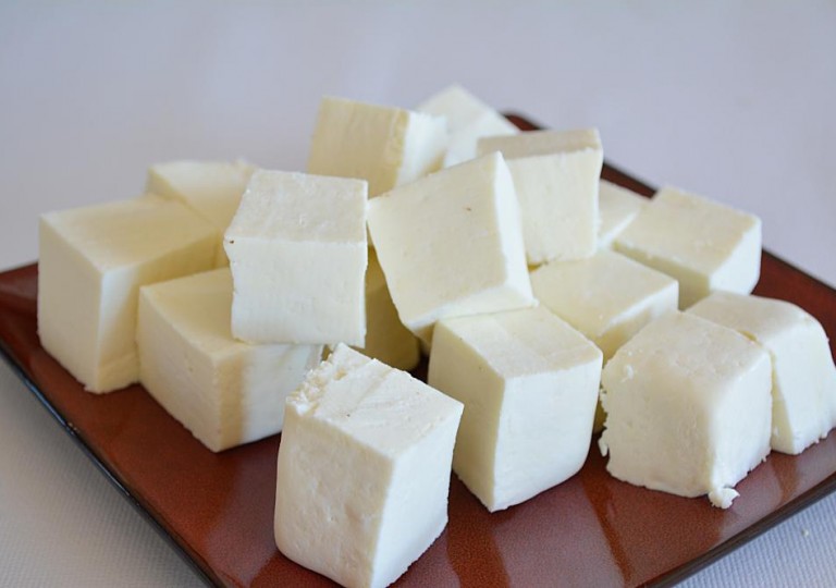 Friss házisajt (Paneer)